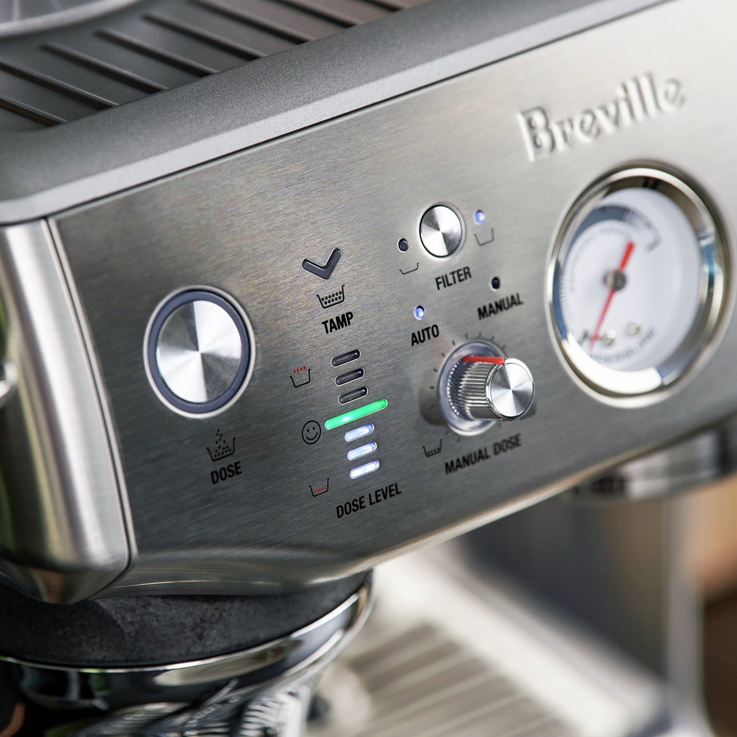 Breville Barista Express Impress Espresso Machine 2 Liters, BES876BSS