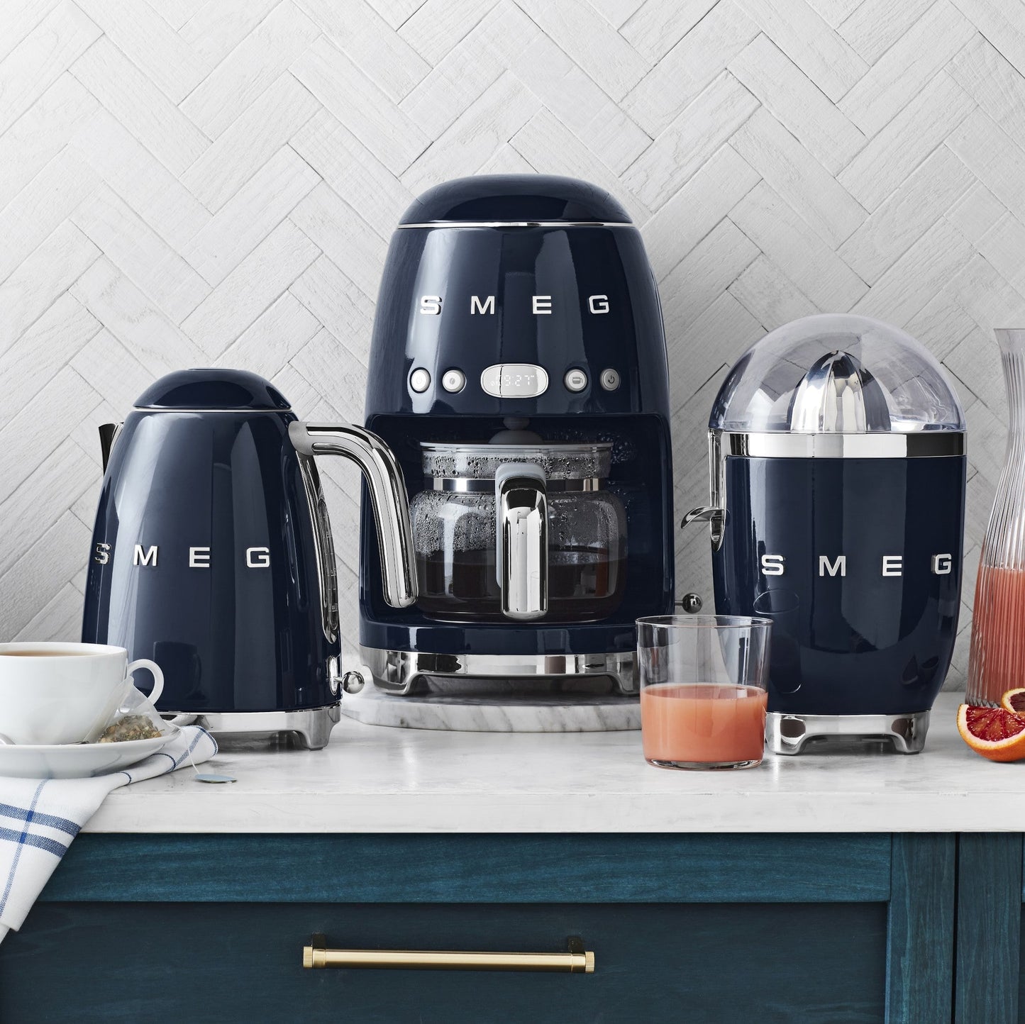SMEG Electric Kettle 3D Logo