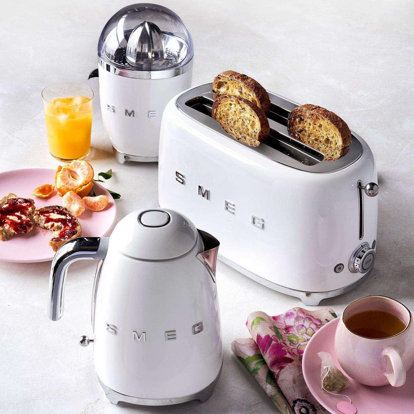 SMEG Electric Kettle 3D Logo