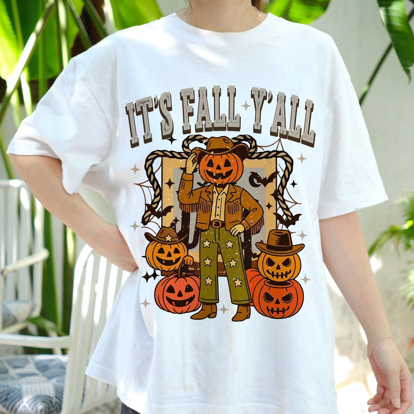 It’s Fall Y’all Shirt, Pumpkin Cowboy Tee, Retro Fall Halloween T-Shirt, Western Autumn Graphic Top, Fall Season Gift, Cute Fall Tee