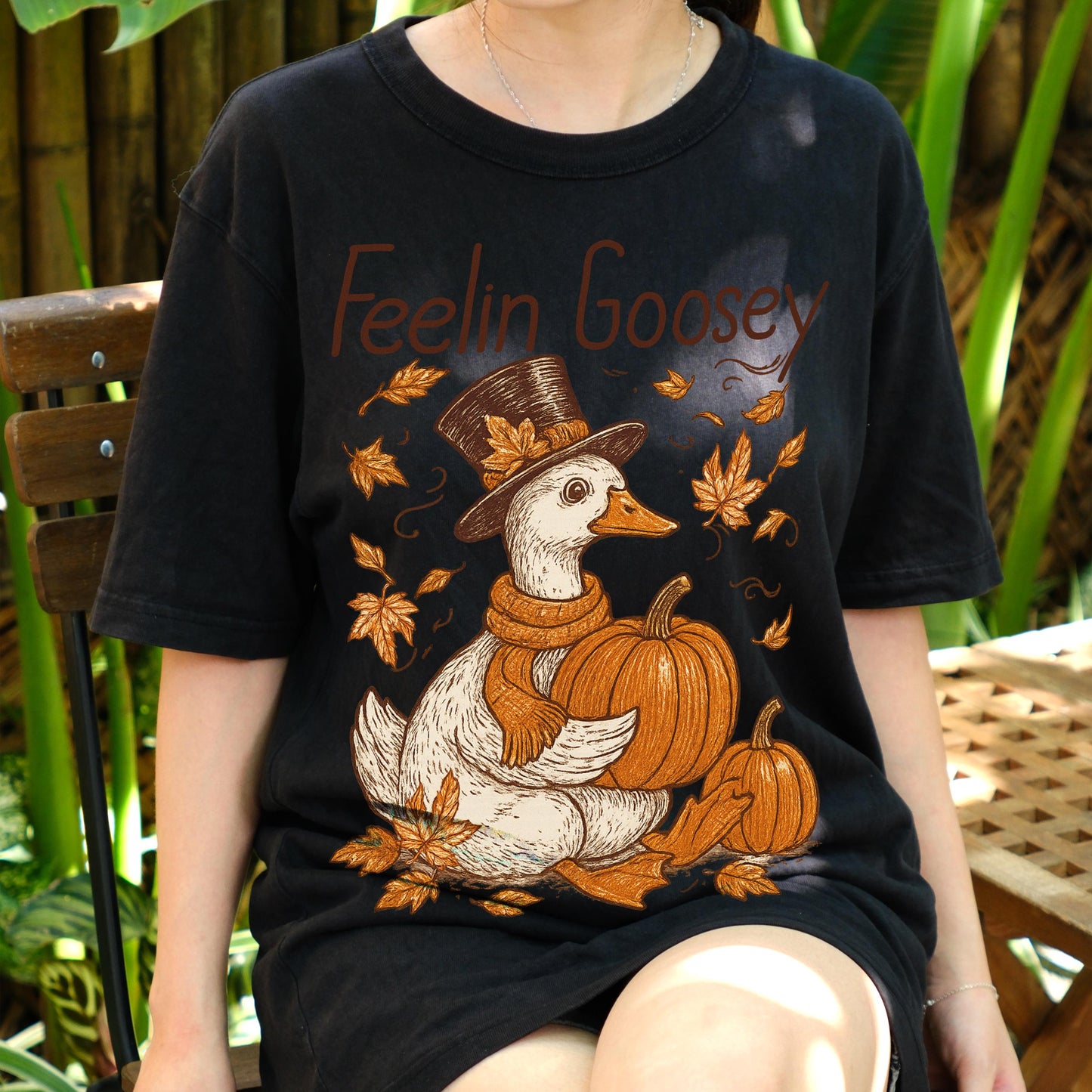 Feelin Goosey Shirt, Funny Fall Duck T-Shirt, Cute Autumn Pumpkin Tee, Thanksgiving Goose Shirt, Vintage Fall Humor Shirt Gift