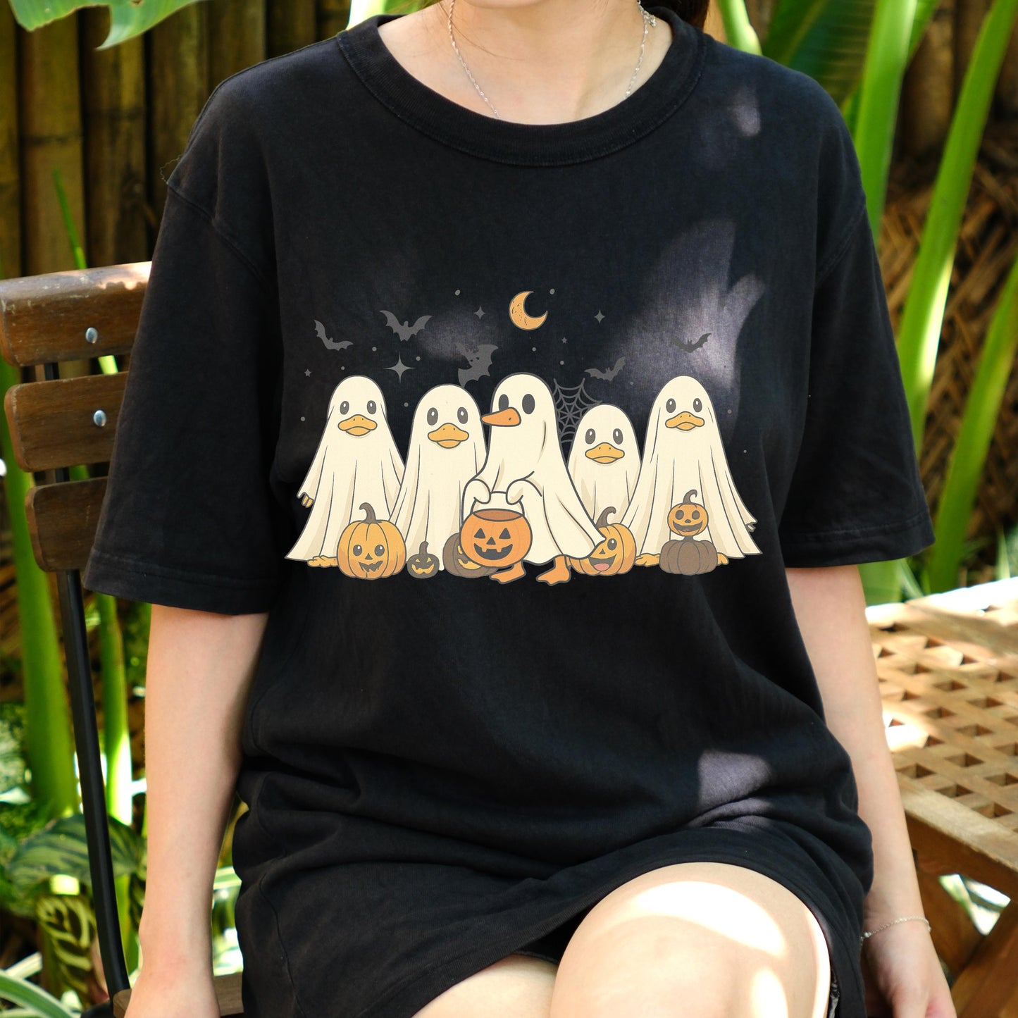 Ghost Duck Halloween Shirt, Cute Spooky Duck Tee, Funny Trick or Treat Goose T-Shirt, Pumpkin Costume Animal Tee, Fall Halloween Outfit