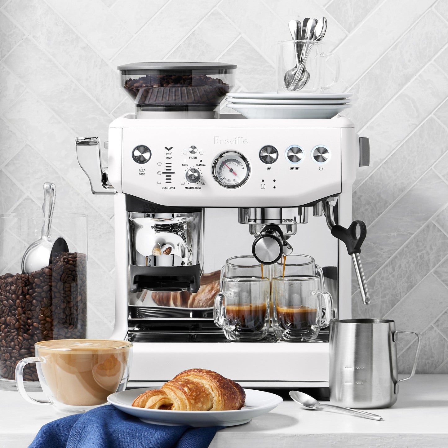 Breville Barista Express Impress Espresso Machine 2 Liters, BES876BSS