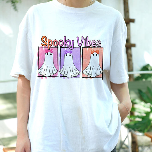 Spooky Vibes Ghost Shirt, Cute Halloween T-Shirt for Women, Retro Girly Ghost Tee, Fall Aesthetic Shirt, Funny Halloween Outfit