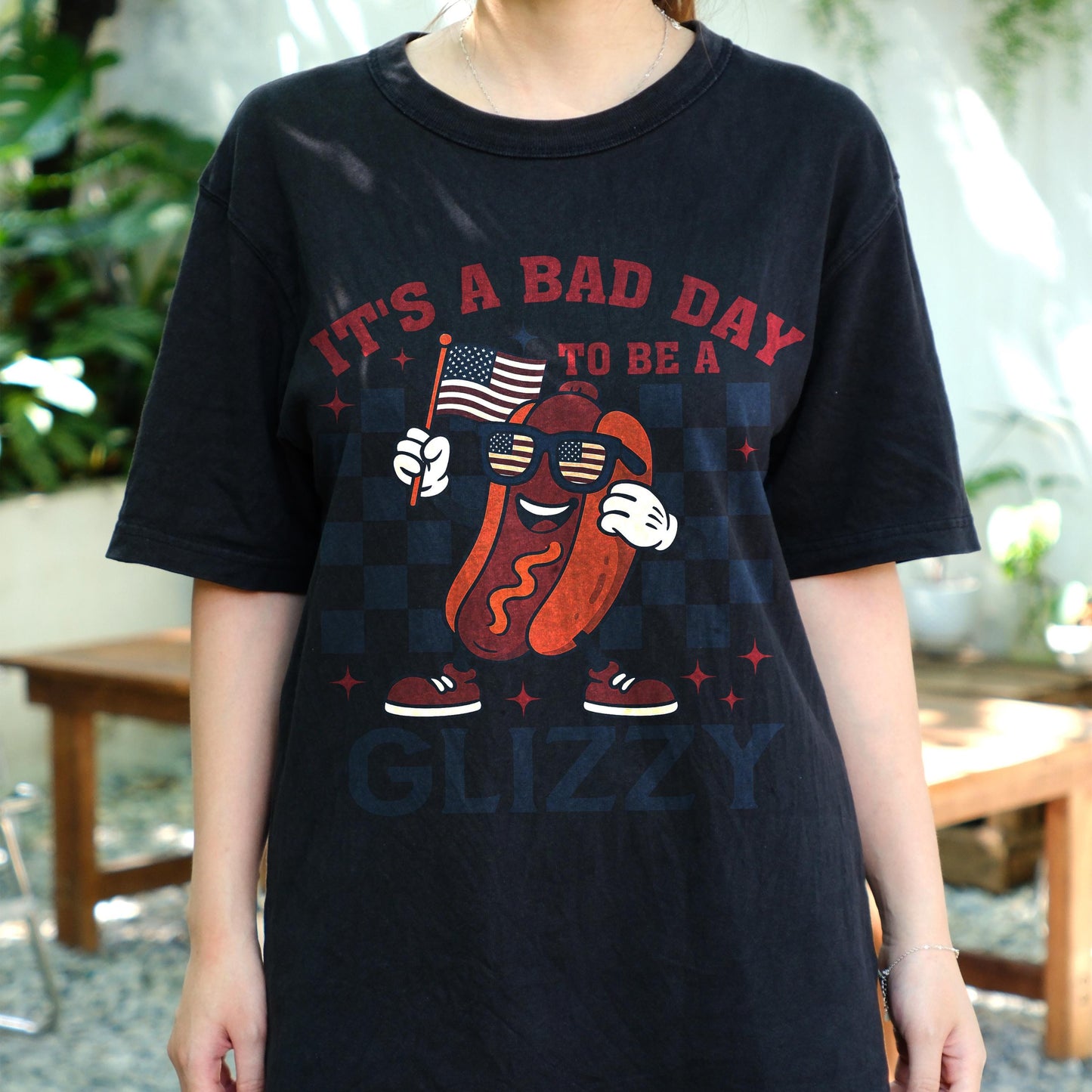 It’s a Bad Day to Be a Glizzy Shirt, Funny 4th of July Hot Dog Tee, Patriotic Foodie T-Shirt, BBQ Cookout Shirt, USA Summer Party Top