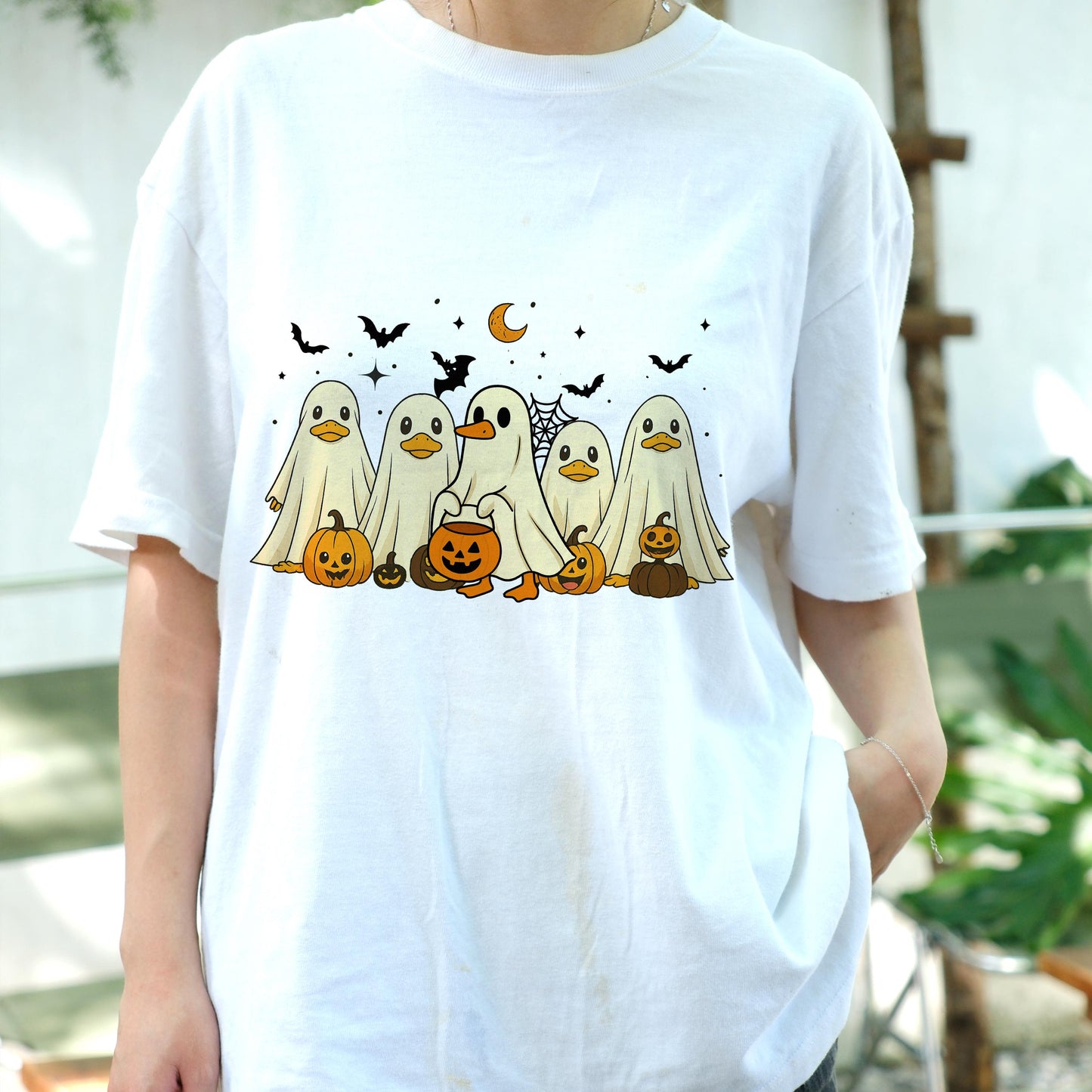 Ghost Duck Halloween Shirt, Cute Spooky Duck Tee, Funny Trick or Treat Goose T-Shirt, Pumpkin Costume Animal Tee, Fall Halloween Outfit