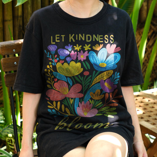 Let Kindness Bloom Shirt, Colorful Floral Graphic Tee, Positive Quote T-Shirt, Cute Aesthetic Spring Shirt, Mental Health Kindness Top