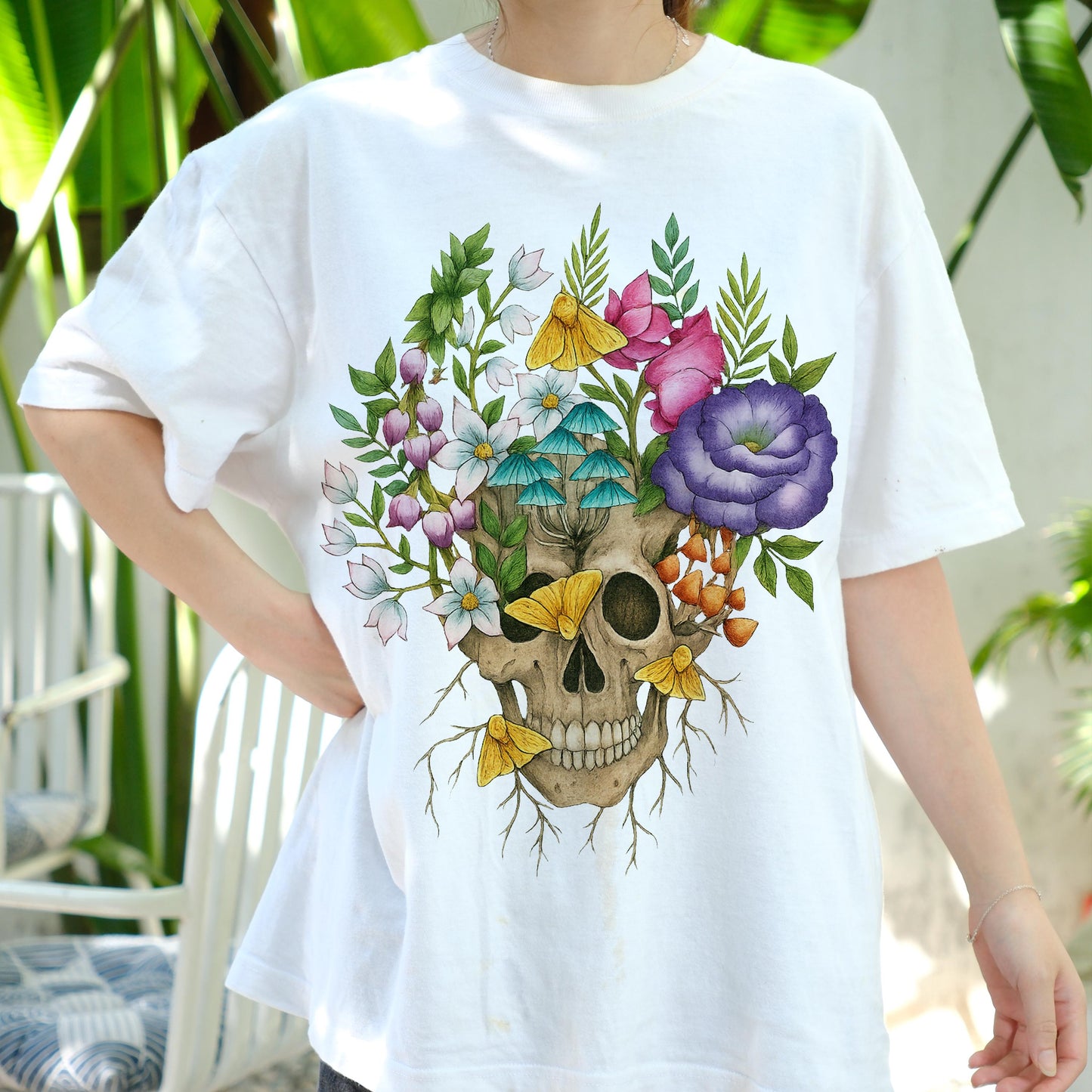 Floral Skull Shirt, Gothic Botanical Skull T-Shirt, Vintage Flowers and Mushrooms Tee, Dark Aesthetic Boho Nature Art Gift Tee