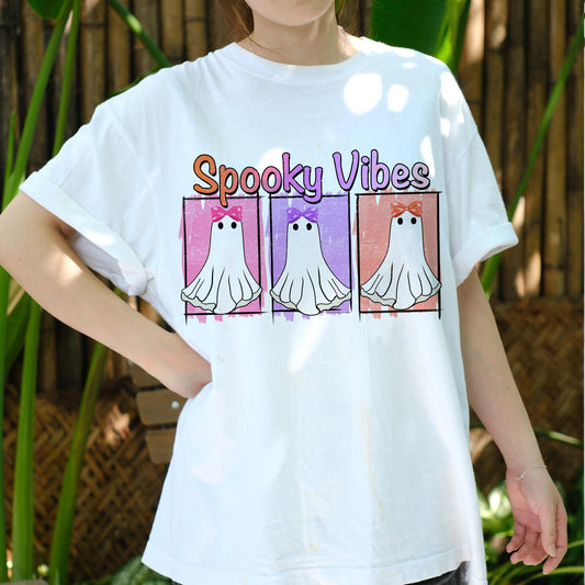 Spooky Vibes Ghost Shirt, Cute Halloween T-Shirt for Women, Retro Girly Ghost Tee, Fall Aesthetic Shirt, Funny Halloween Outfit