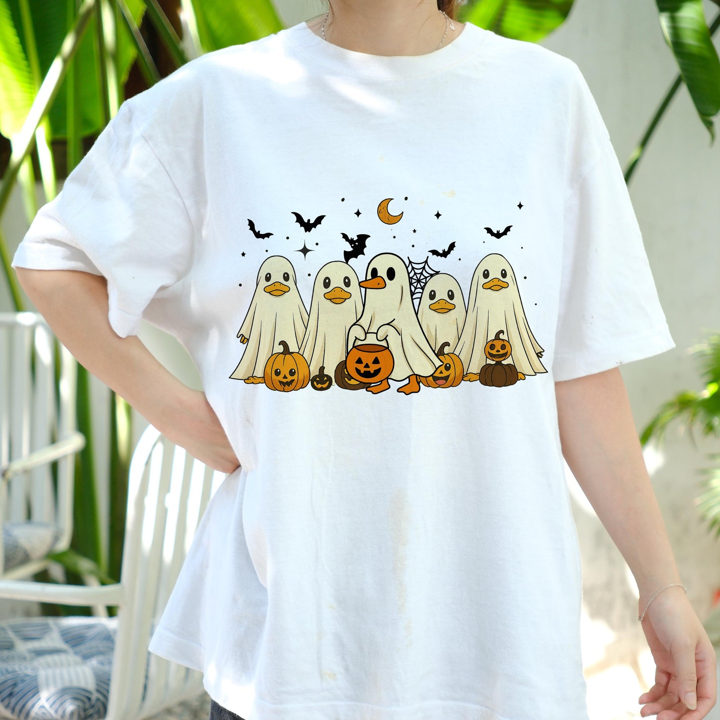 Ghost Duck Halloween Shirt, Cute Spooky Duck Tee, Funny Trick or Treat Goose T-Shirt, Pumpkin Costume Animal Tee, Fall Halloween Outfit